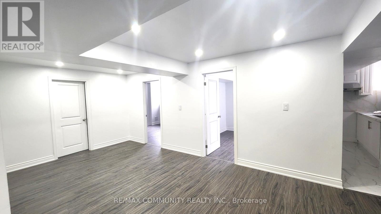 Lower - 30 Hassard-Short Lane, Ajax, Ontario  L1S 0G4 - Photo 4 - E12429023