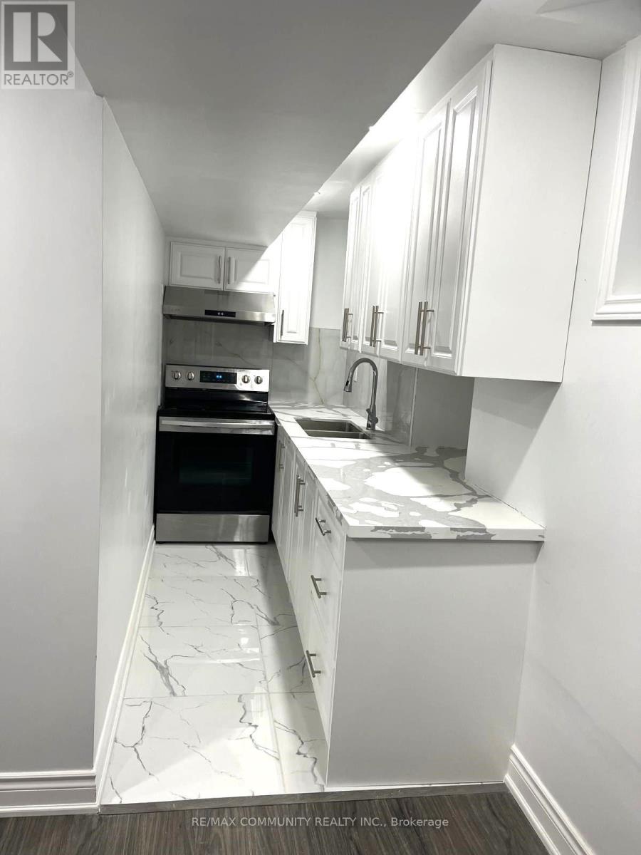Lower - 30 Hassard-Short Lane, Ajax, Ontario  L1S 0G4 - Photo 5 - E12429023