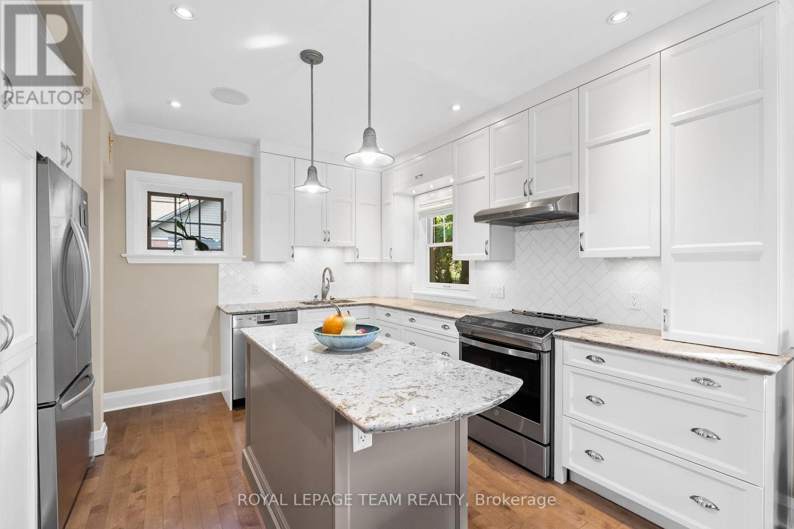 175 Springfield Road, Ottawa, Ontario  K1M 1C4 - Photo 7 - X12429119