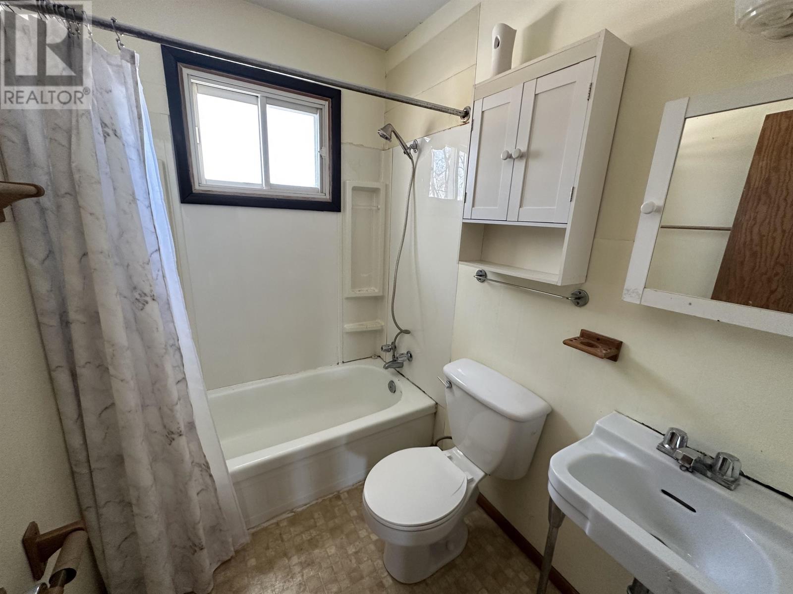 230 Pitt Ave, Dryden, Ontario  P8N 2E6 - Photo 8 - TB252871