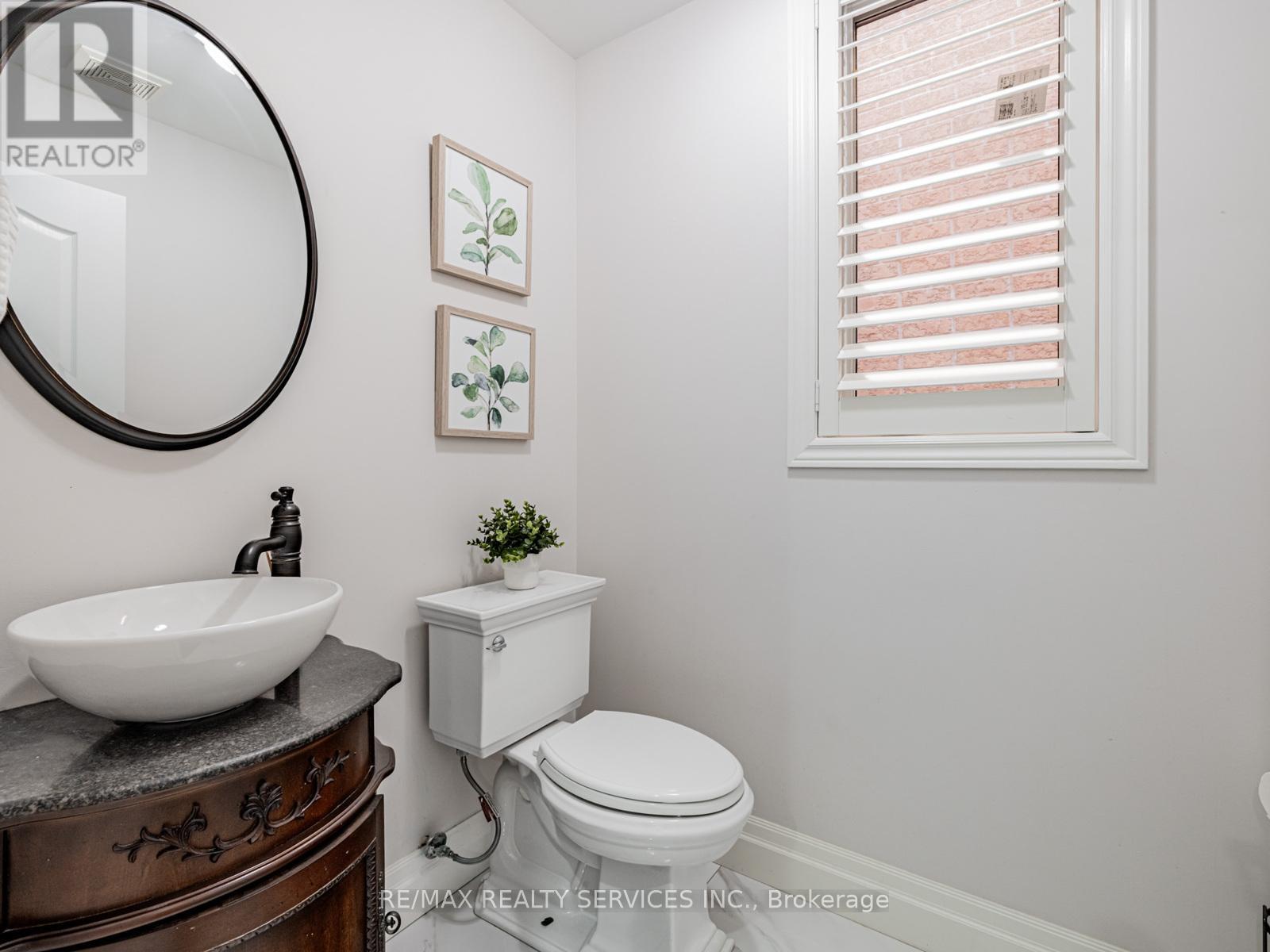 28 Siena Drive, Vaughan, Ontario  L4H 3K2 - Photo 15 - N12428934