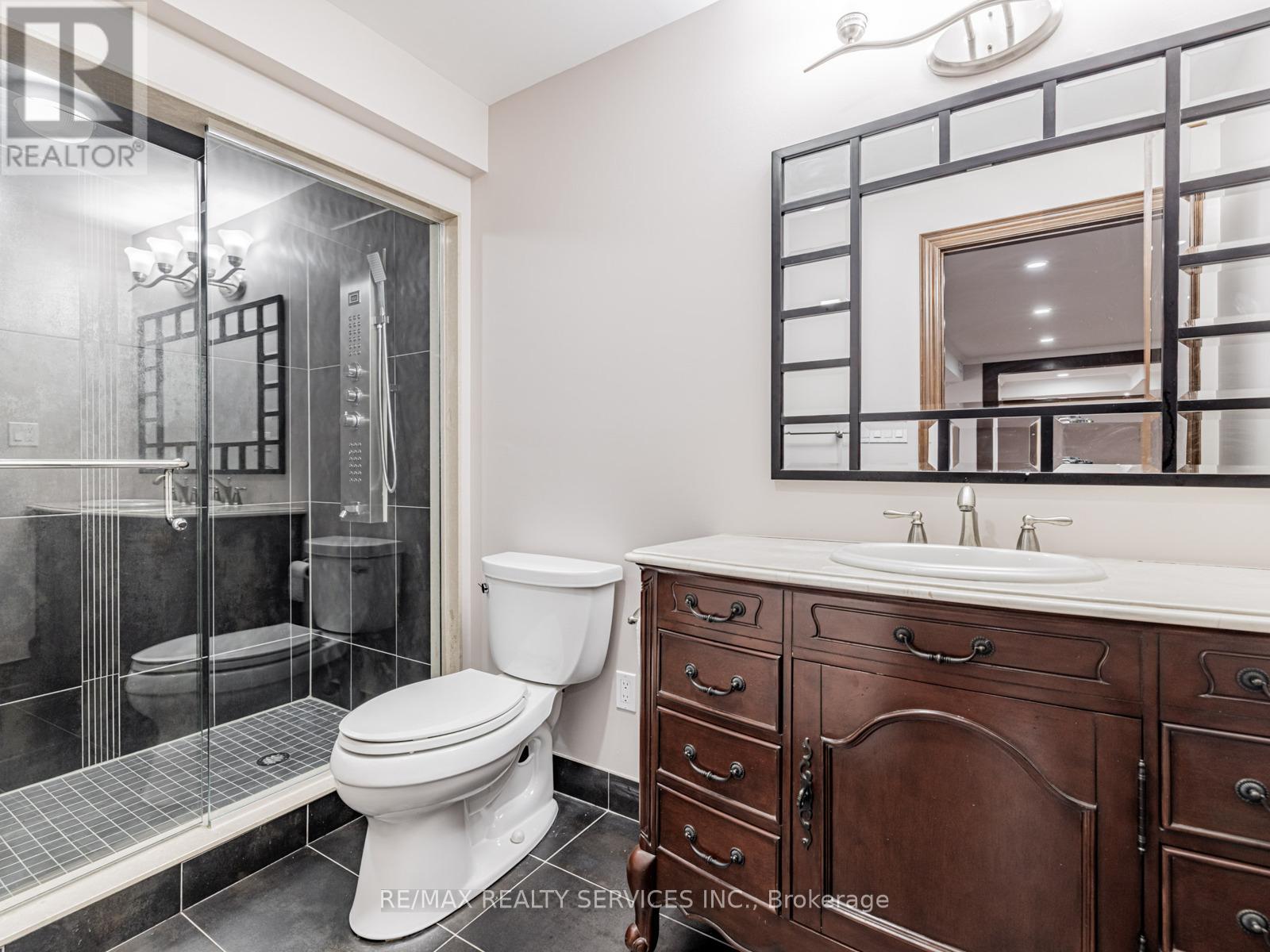 28 Siena Drive, Vaughan, Ontario  L4H 3K2 - Photo 41 - N12428934