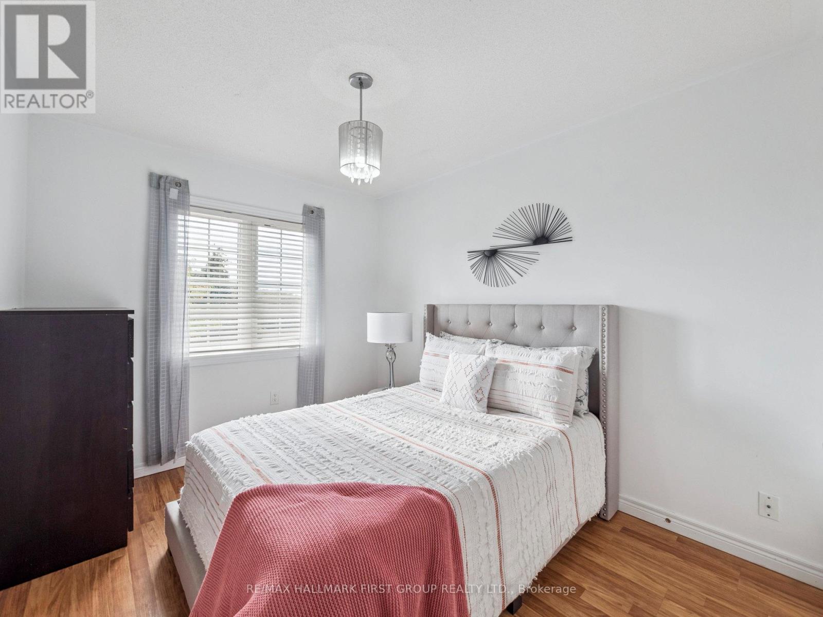 20 Crestbank Court, Vaughan, Ontario  L6A 0B2 - Photo 35 - N12428939
