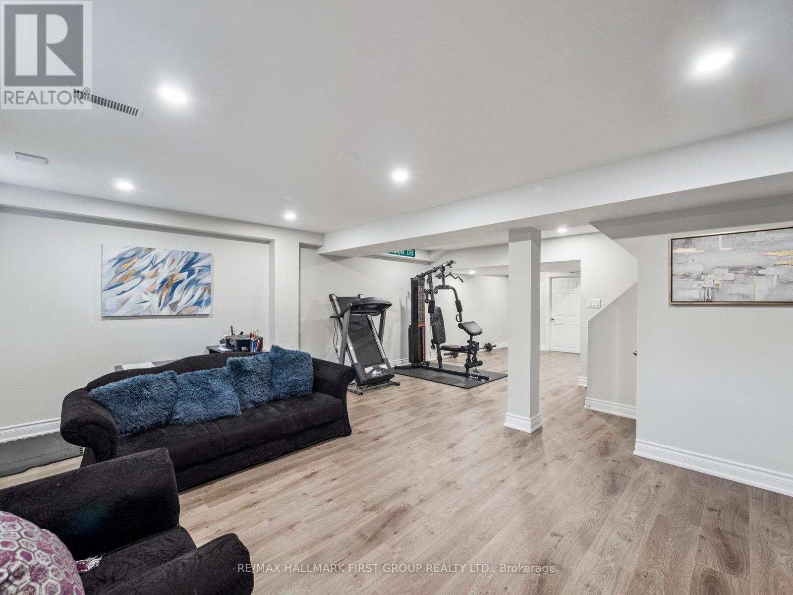20 Crestbank Court, Vaughan, Ontario  L6A 0B2 - Photo 42 - N12428939