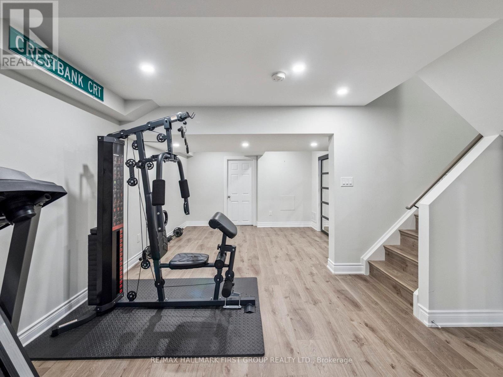 20 Crestbank Court, Vaughan, Ontario  L6A 0B2 - Photo 43 - N12428939