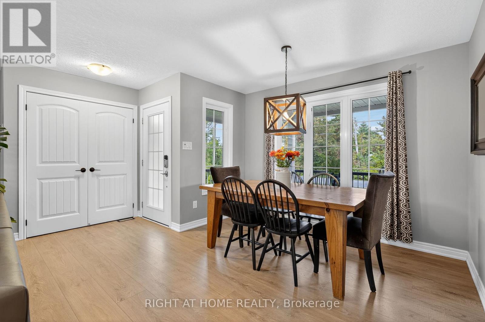 3005 Mason Drive, Innisfil, Ontario  L9S 2J8 - Photo 8 - N12428995
