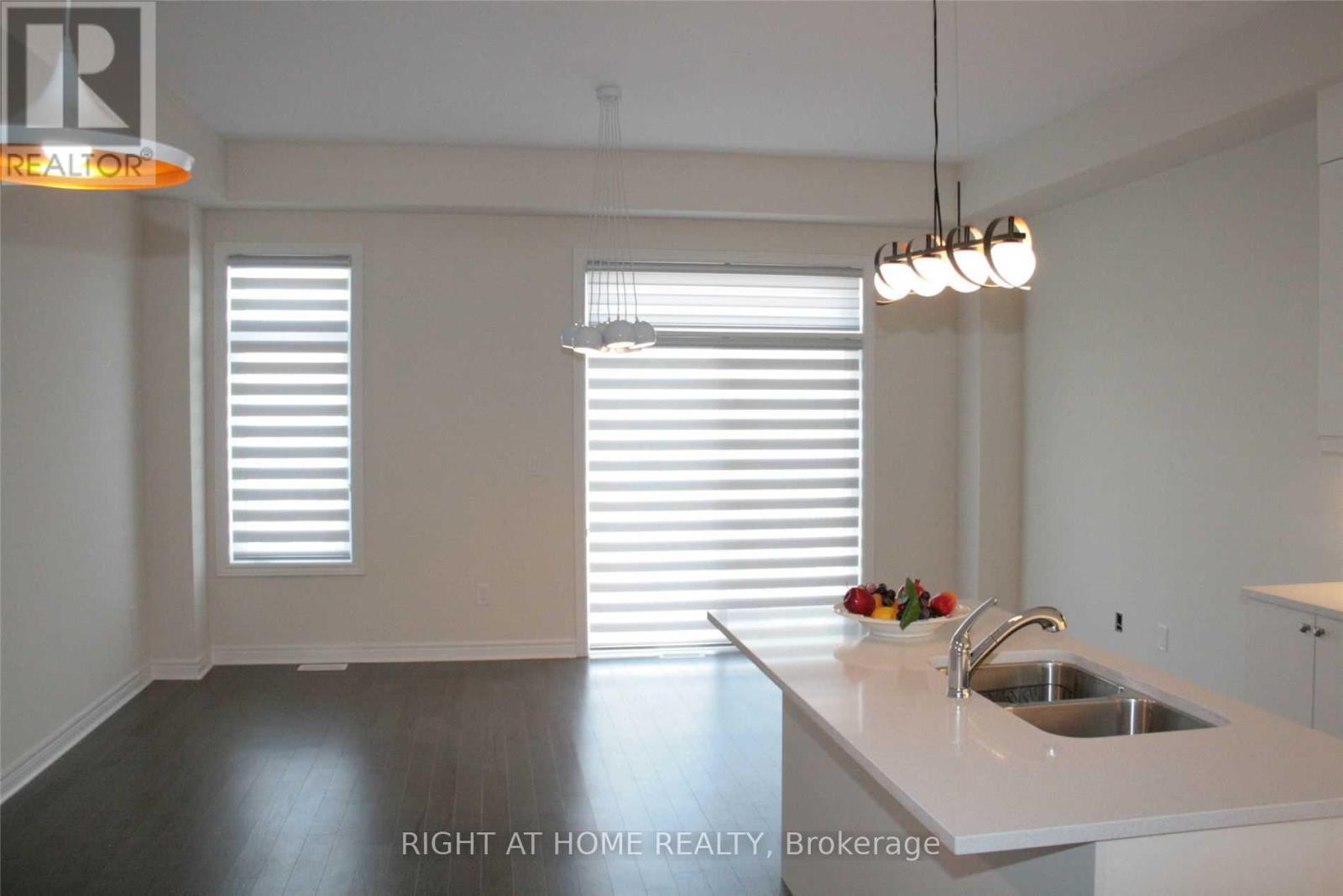 65 Laskin Drive, Vaughan, Ontario  L6A 5A4 - Photo 5 - N12429056
