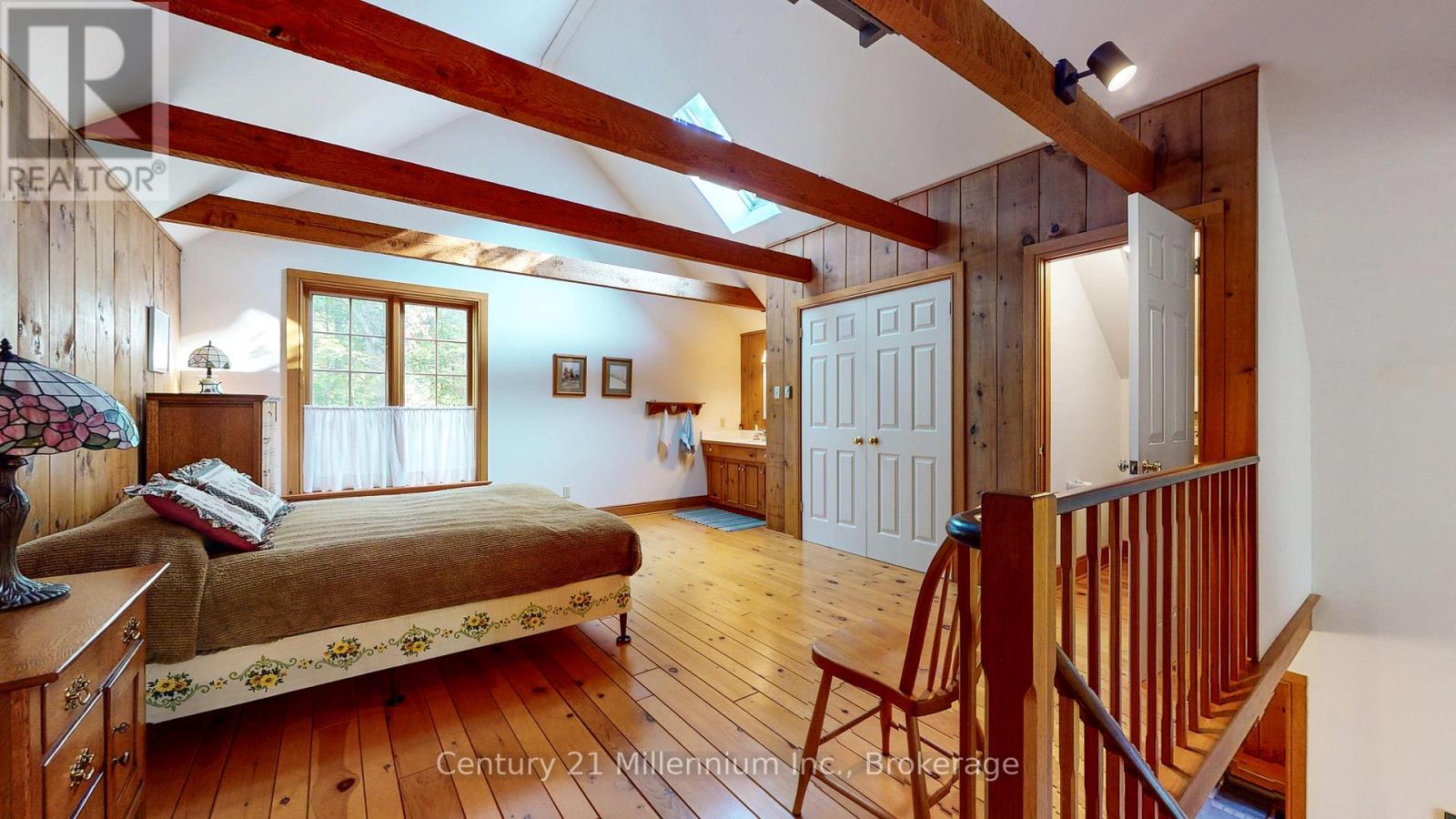 6 Cerberus Trail, Clearview, Ontario  L0M 1L0 - Photo 5 - S12429078