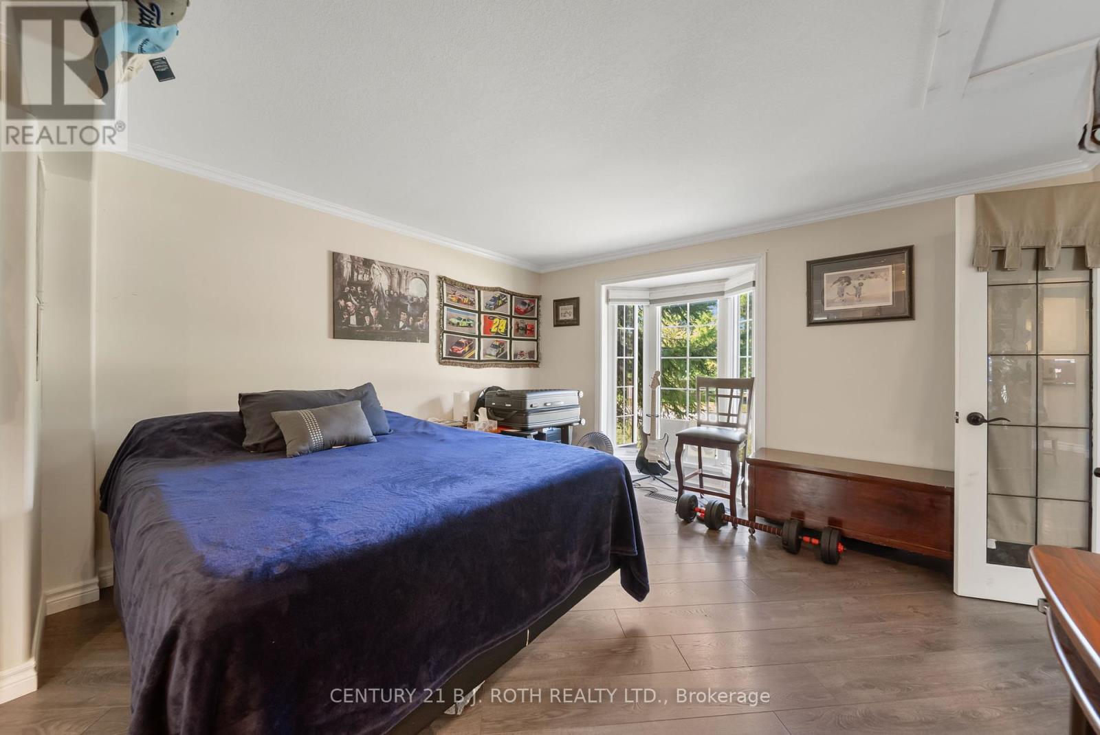 1 Maple Crescent, Oro-Medonte, Ontario  L0L 1T0 - Photo 8 - S12428930
