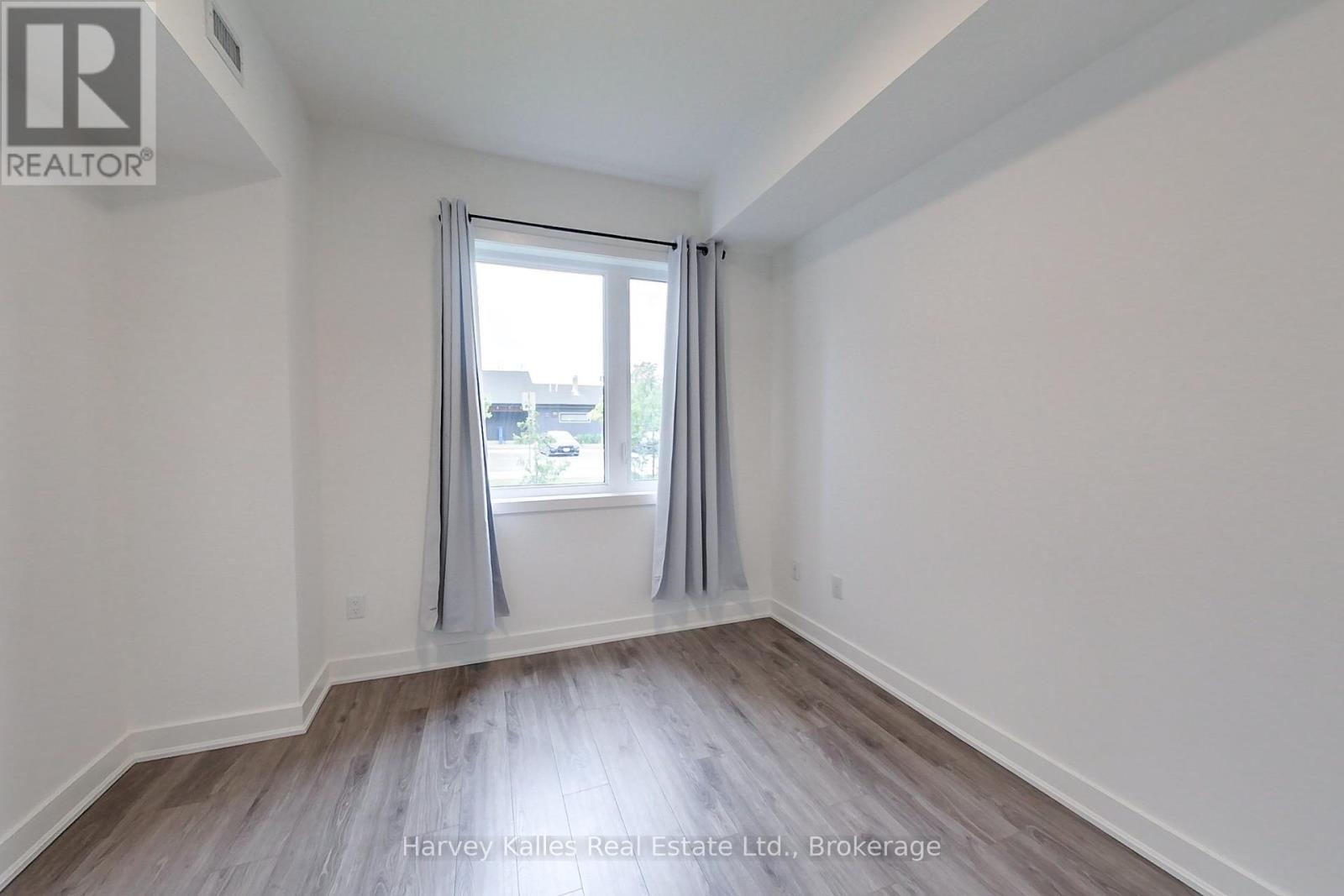 104 - 12 Beckwith Lane, Blue Mountains, Ontario  L9Y 0A4 - Photo 13 - X12429068