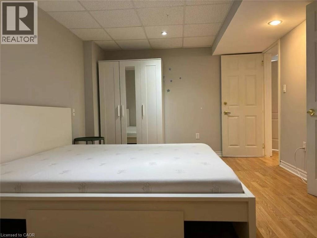 2129 Frontier Drive, Oakville, Ontario  L6M 3S3 - Photo 2 - 40772524