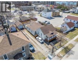 187 Maxwell STREET, Sarnia, Ontario