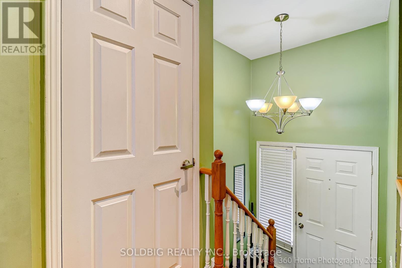 610 Vaughan Road, Toronto, Ontario  M6C 2R5 - Photo 17 - C12428416