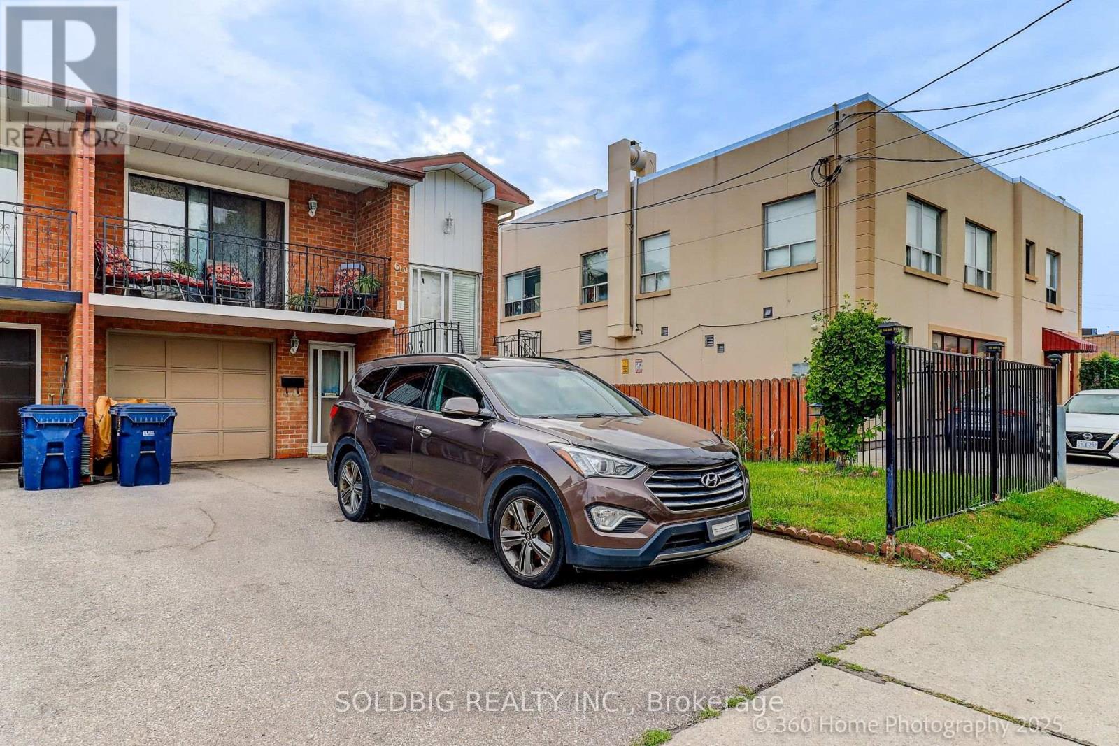 610 Vaughan Road, Toronto, Ontario  M6C 2R5 - Photo 10 - C12428416