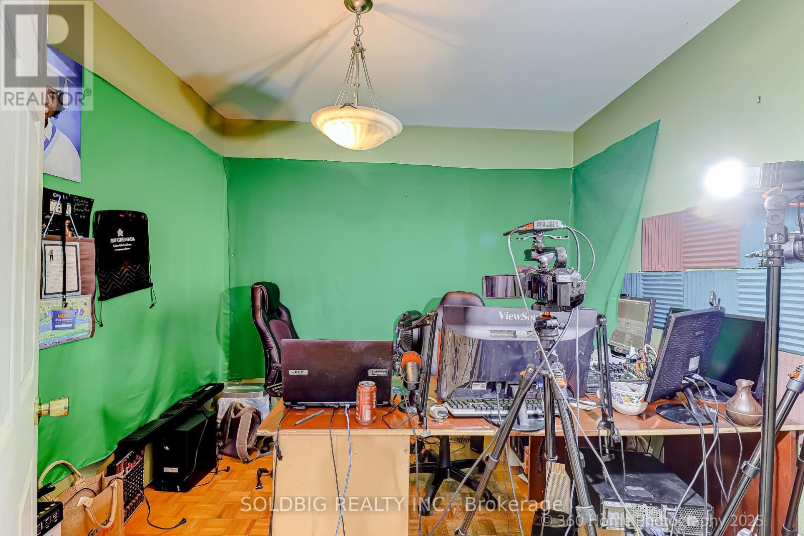 610 Vaughan Road, Toronto, Ontario  M6C 2R5 - Photo 21 - C12428416