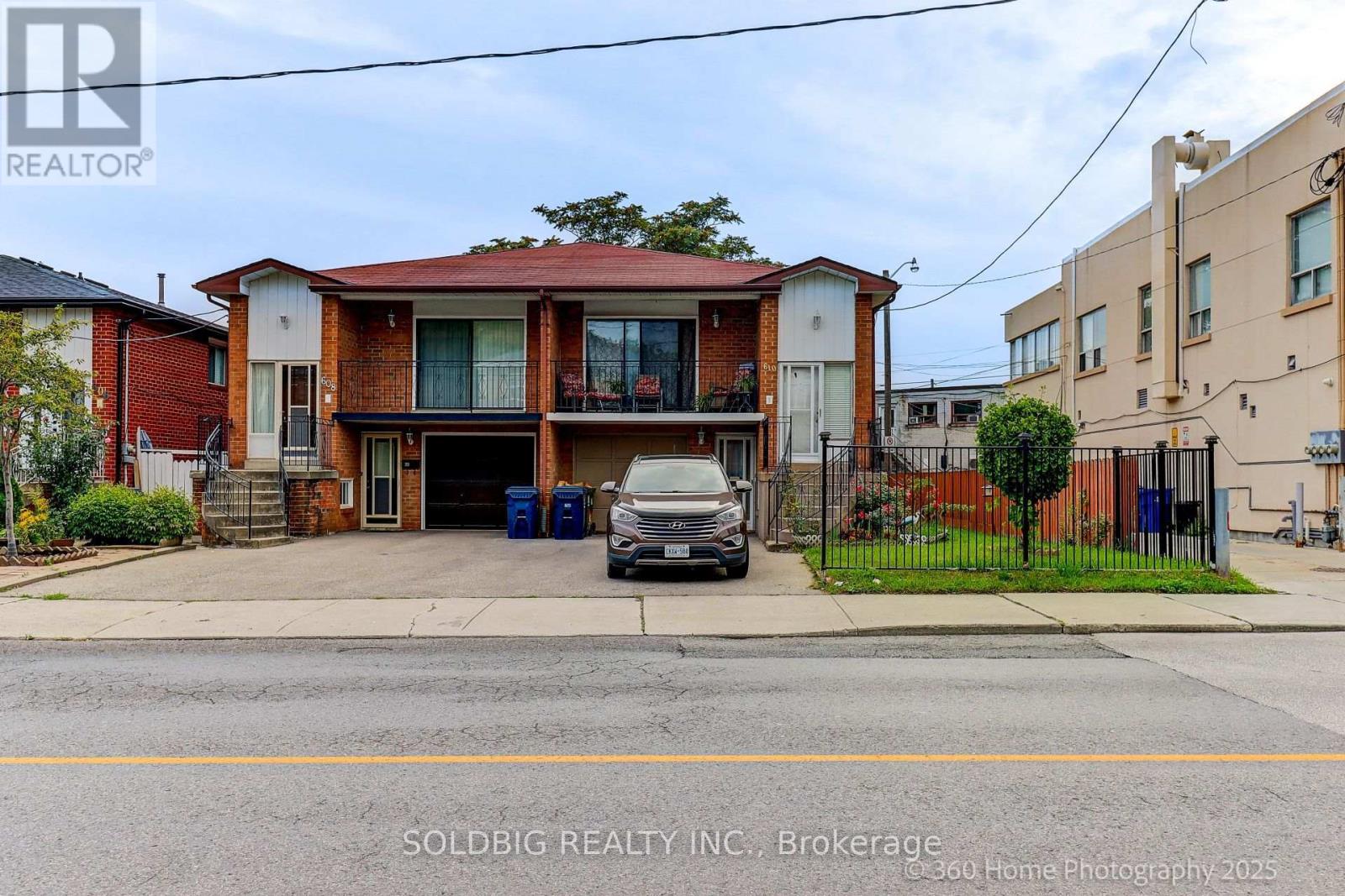 610 Vaughan Road, Toronto, Ontario  M6C 2R5 - Photo 11 - C12428416