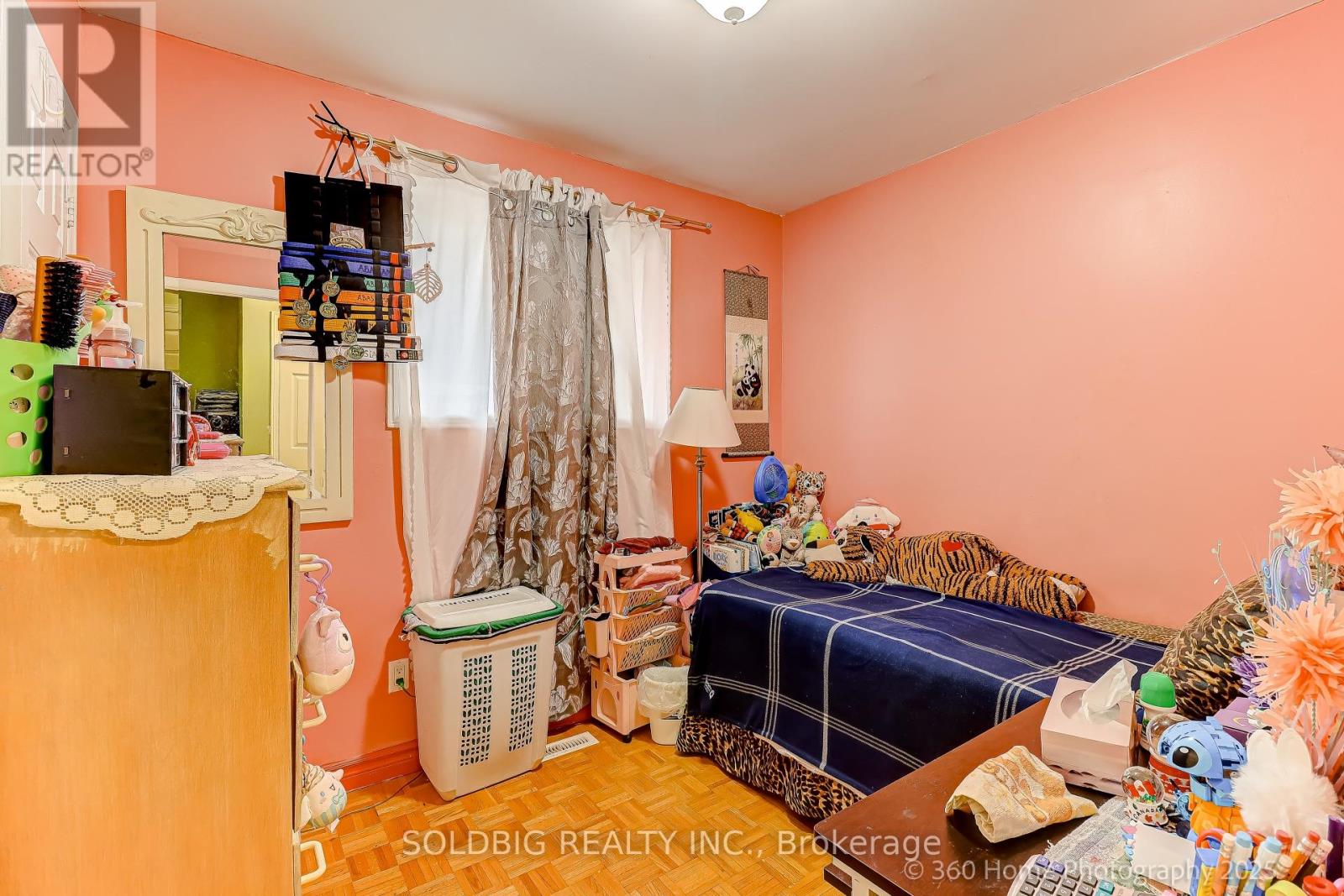 610 Vaughan Road, Toronto, Ontario  M6C 2R5 - Photo 23 - C12428416