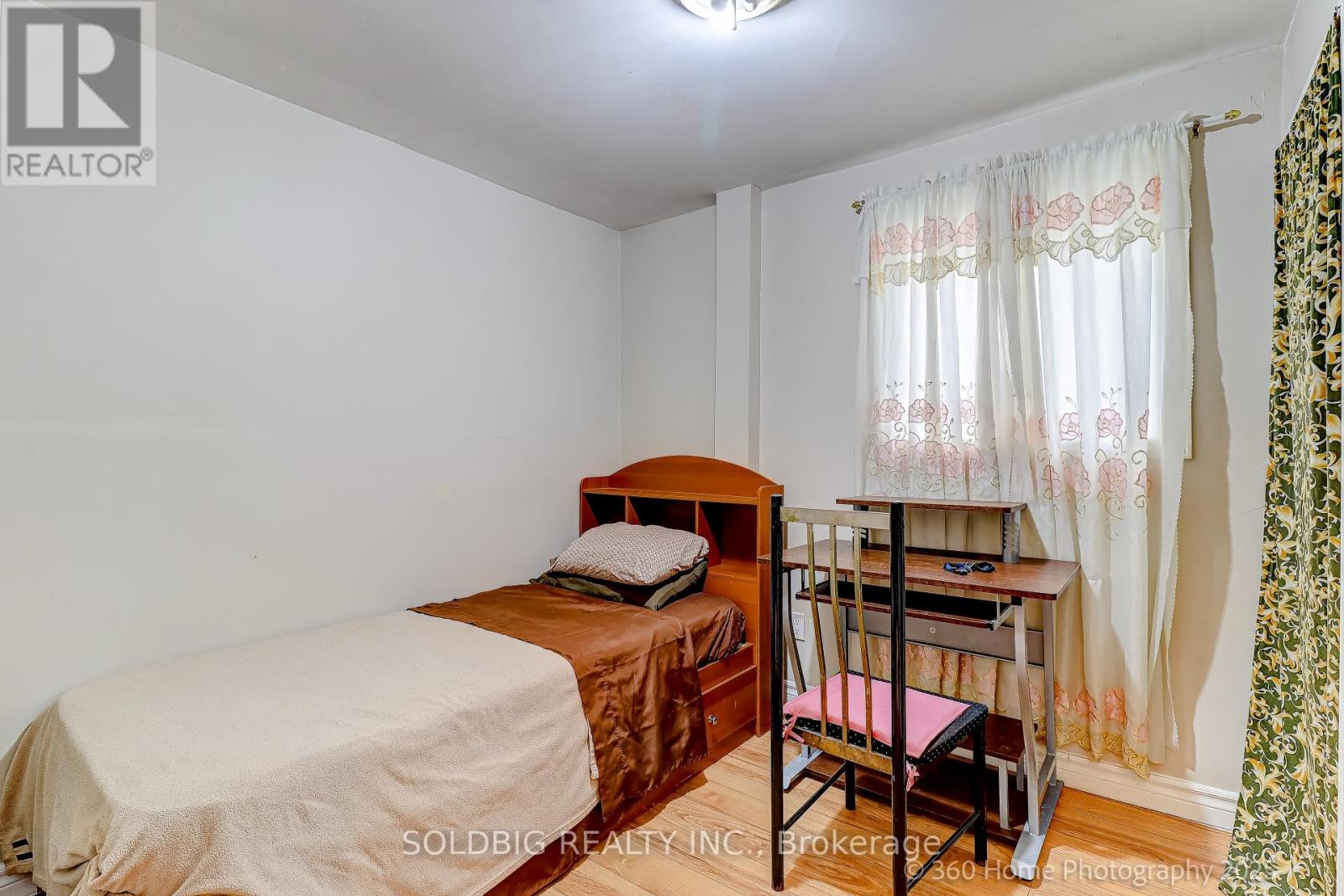 610 Vaughan Road, Toronto, Ontario  M6C 2R5 - Photo 5 - C12428416