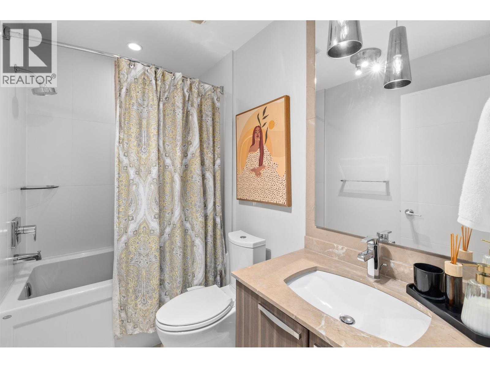 305 733 W 14th Street, North Vancouver, British Columbia  V7M 0C6 - Photo 15 - R3052427