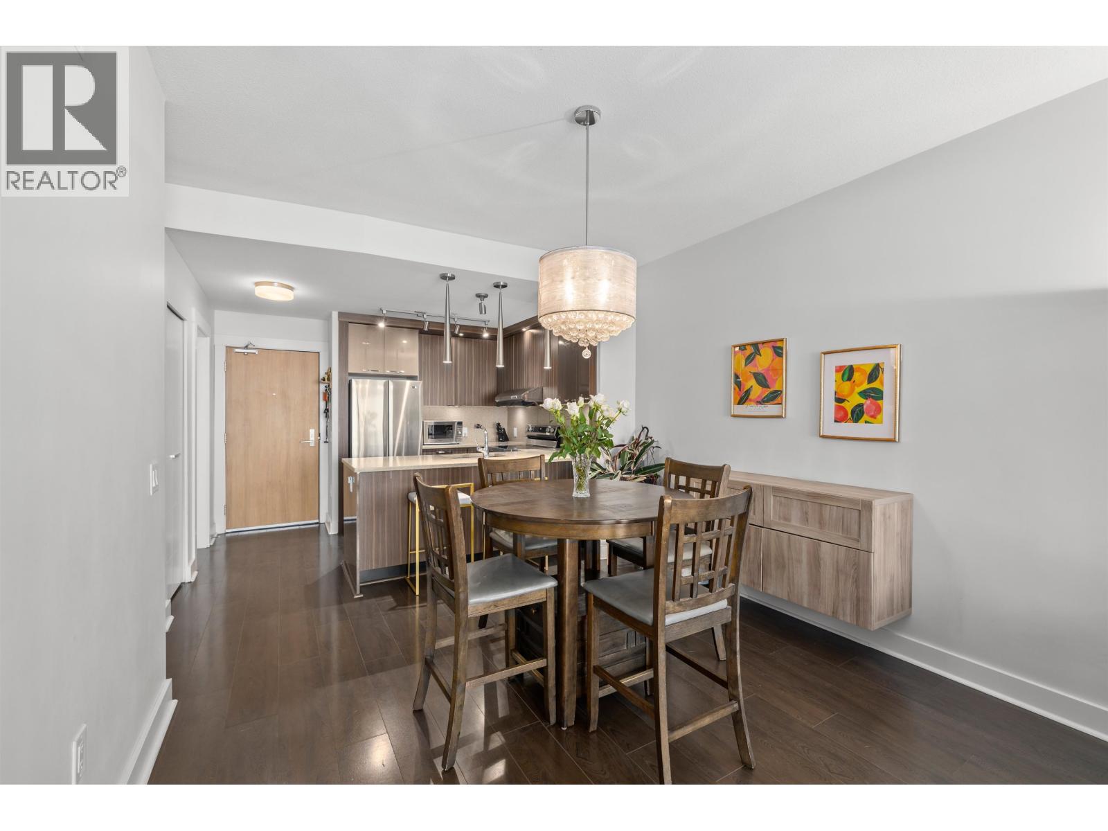 305 733 W 14th Street, North Vancouver, British Columbia  V7M 0C6 - Photo 5 - R3052427