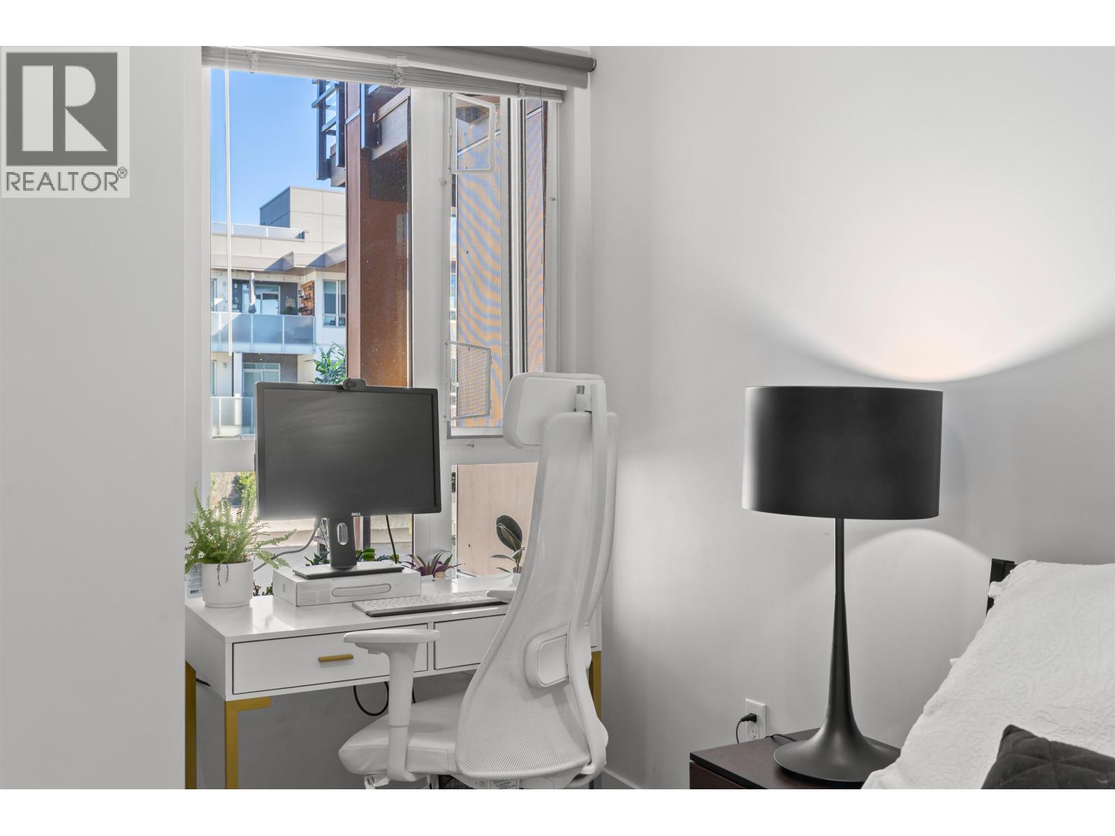 305 733 W 14th Street, North Vancouver, British Columbia  V7M 0C6 - Photo 11 - R3052427