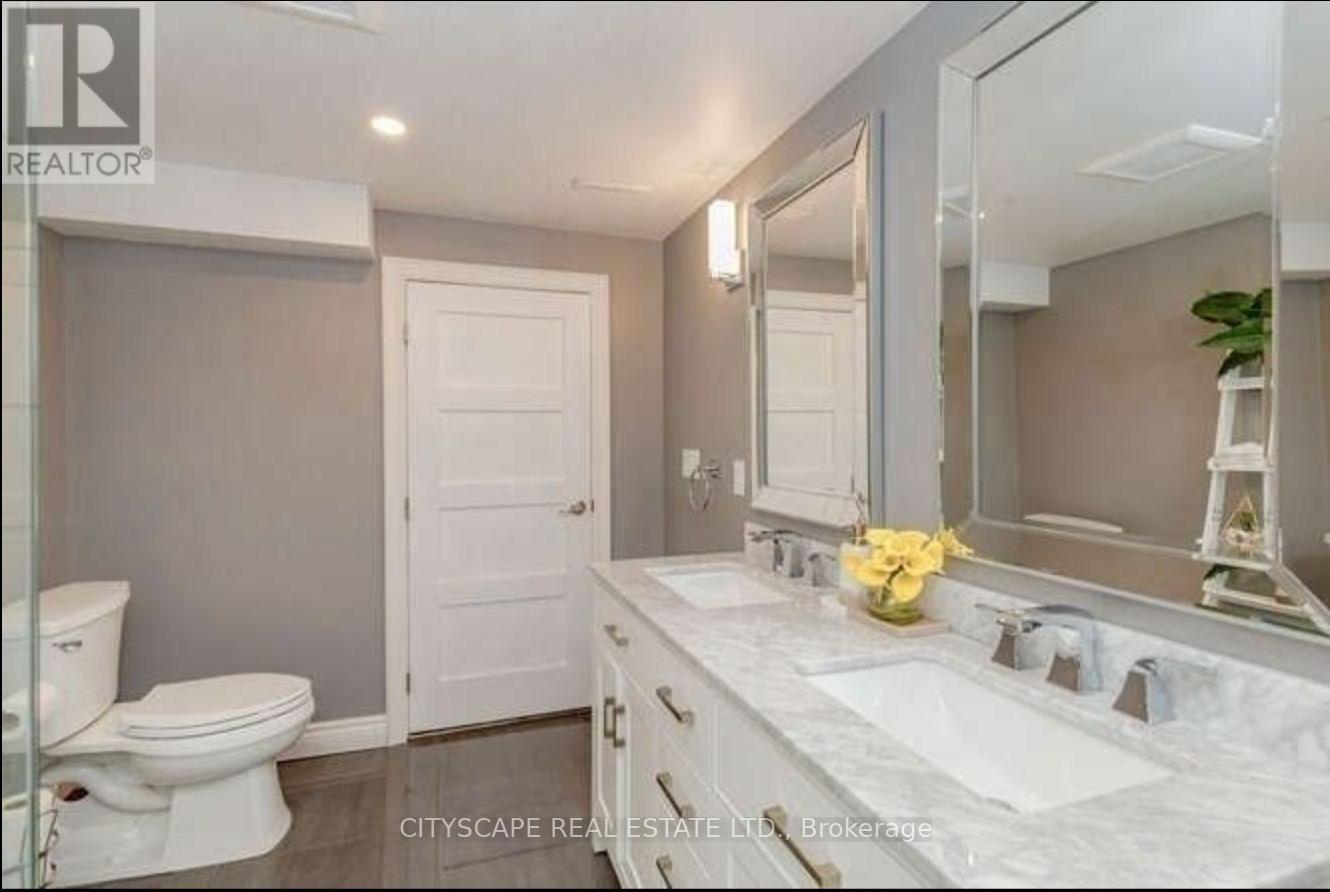 152 Kenwood Avenue, Burlington, Ontario  L7L 4L7 - Photo 28 - W12428899