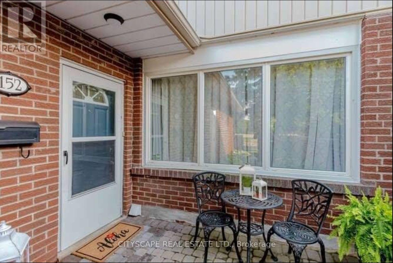 152 Kenwood Avenue, Burlington, Ontario  L7L 4L7 - Photo 5 - W12428899
