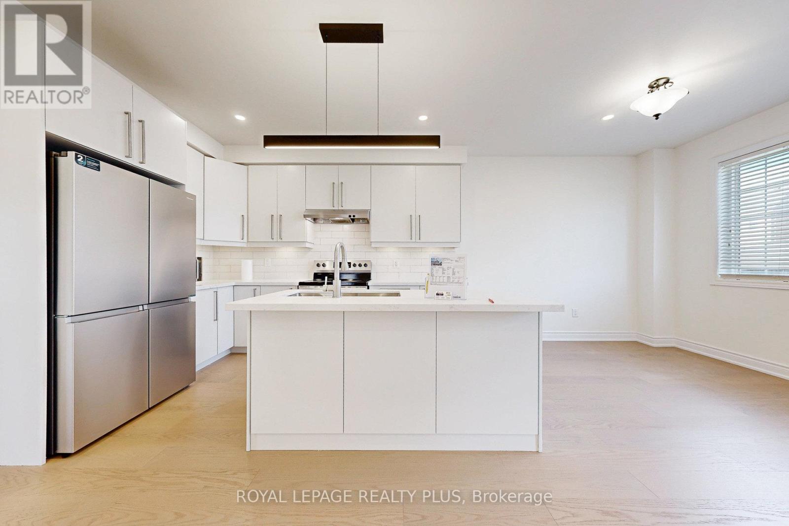 5371 Tenth Line W, Mississauga, Ontario  L5M 0V7 - Photo 13 - W12428903