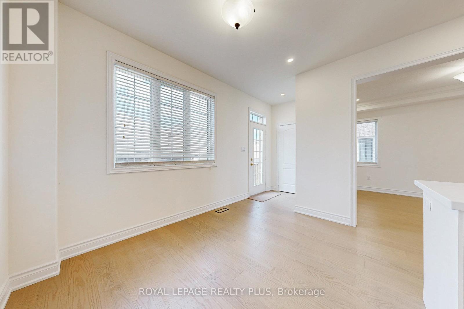 5371 Tenth Line W, Mississauga, Ontario  L5M 0V7 - Photo 17 - W12428903