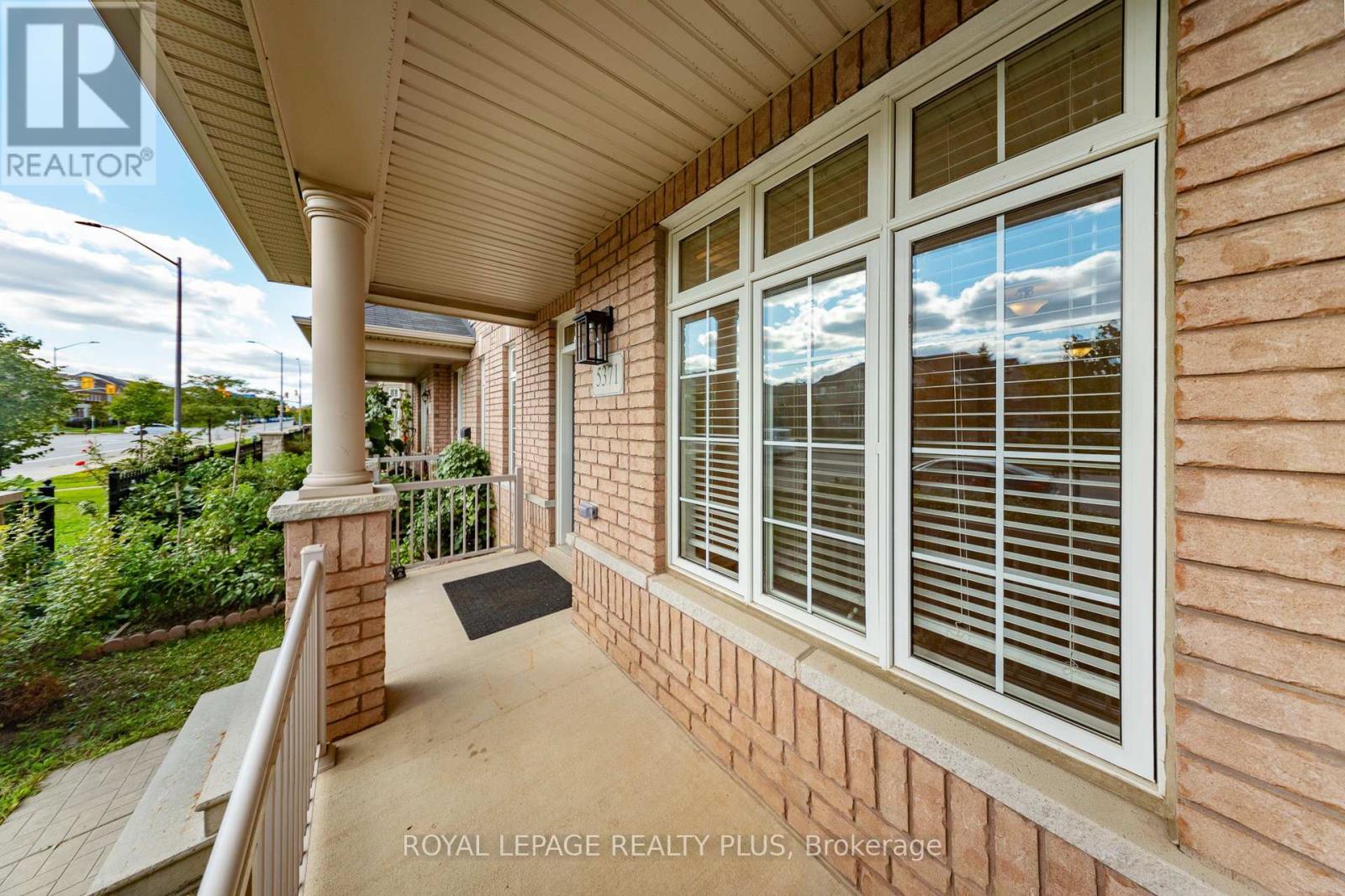 5371 Tenth Line W, Mississauga, Ontario  L5M 0V7 - Photo 3 - W12428903