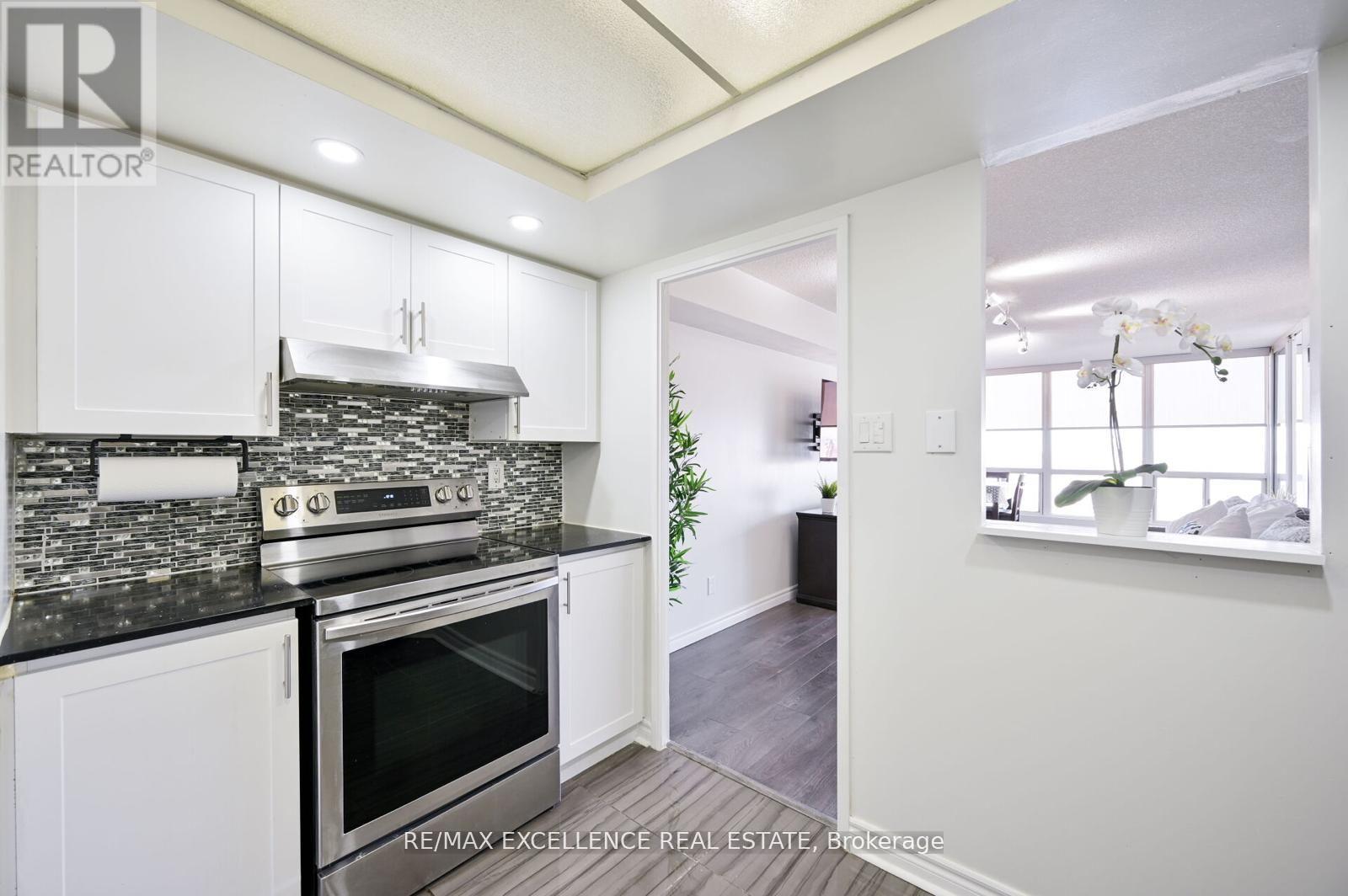 1711 - 4460 Tucana Court, Mississauga, Ontario  L5R 3K9 - Photo 5 - W12428931