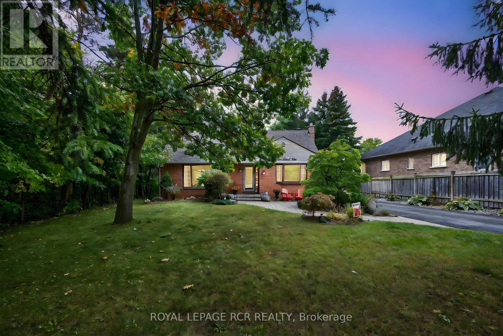 88 Walker Road W, Caledon, Ontario  L7C 0G8 - Photo 1 - W12428933