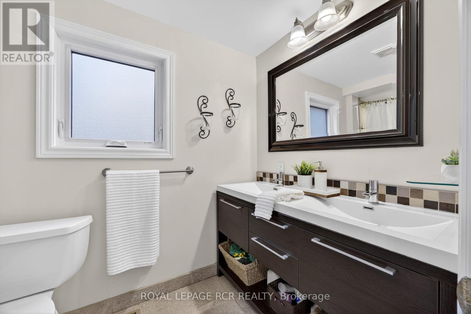 88 Walker Road W, Caledon, Ontario  L7C 0G8 - Photo 23 - W12428933