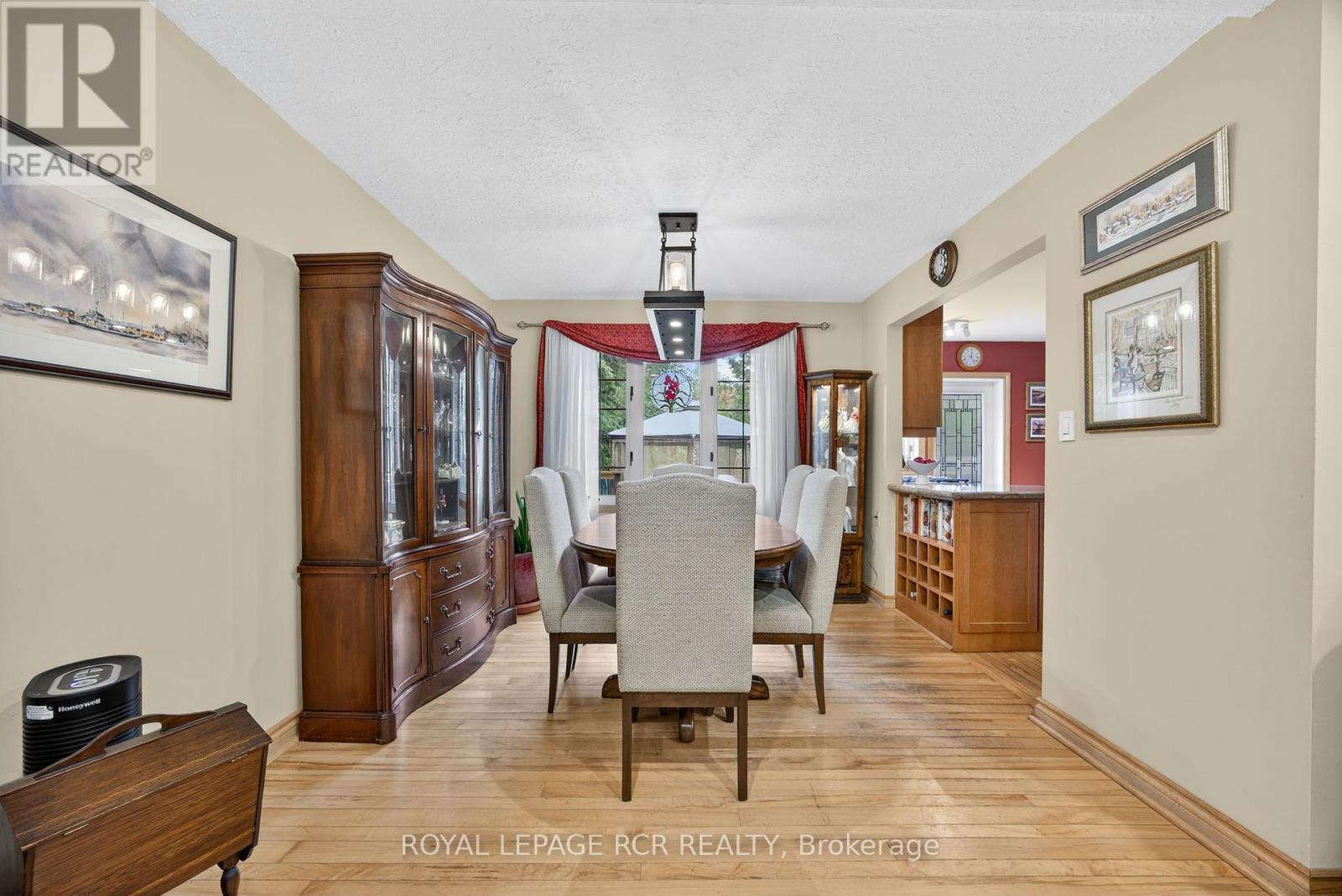 88 Walker Road W, Caledon, Ontario  L7C 0G8 - Photo 9 - W12428933