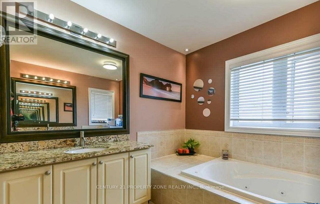 12 Fort Williams Drive, Brampton, Ontario  L6X 0W5 - Photo 25 - W12428956