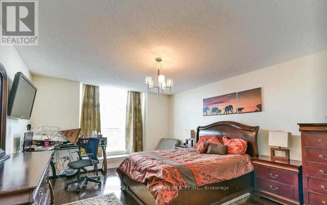 12 Fort Williams Drive, Brampton, Ontario  L6X 0W5 - Photo 26 - W12428956