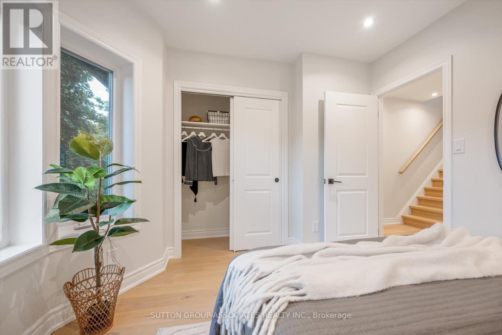 - Upper - 794 Shaw Street, Toronto, Ontario  M6G 3M1 - Photo 12 - W12428974