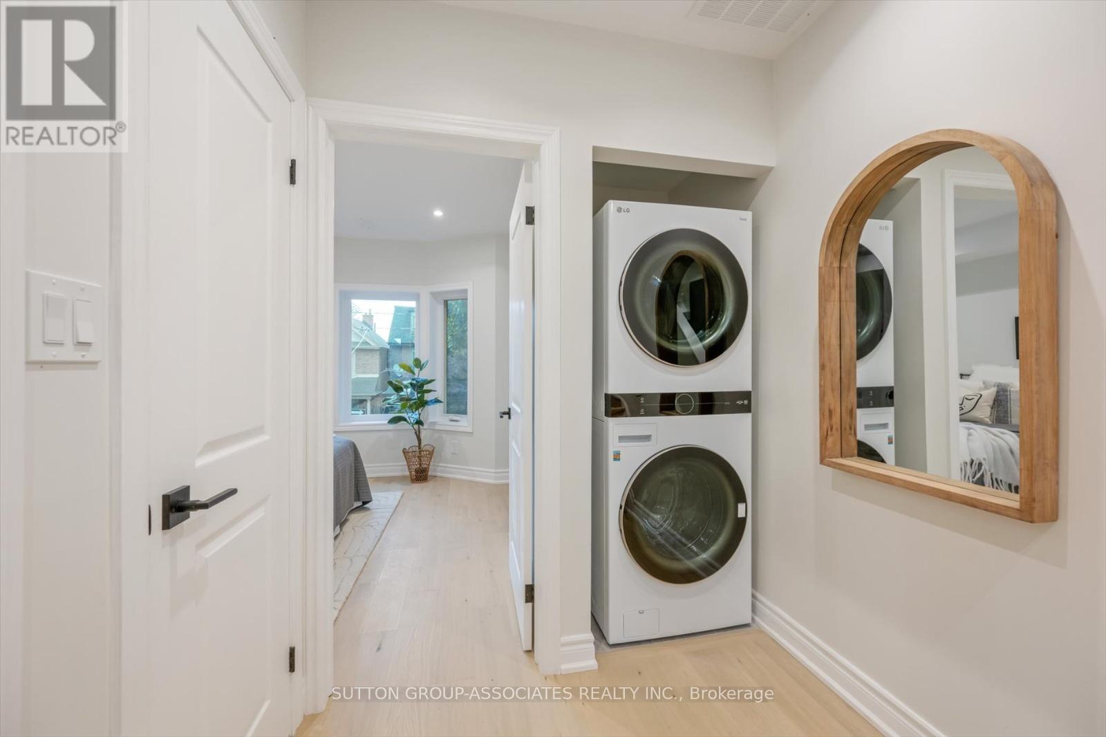 - Upper - 794 Shaw Street, Toronto, Ontario  M6G 3M1 - Photo 17 - W12428974