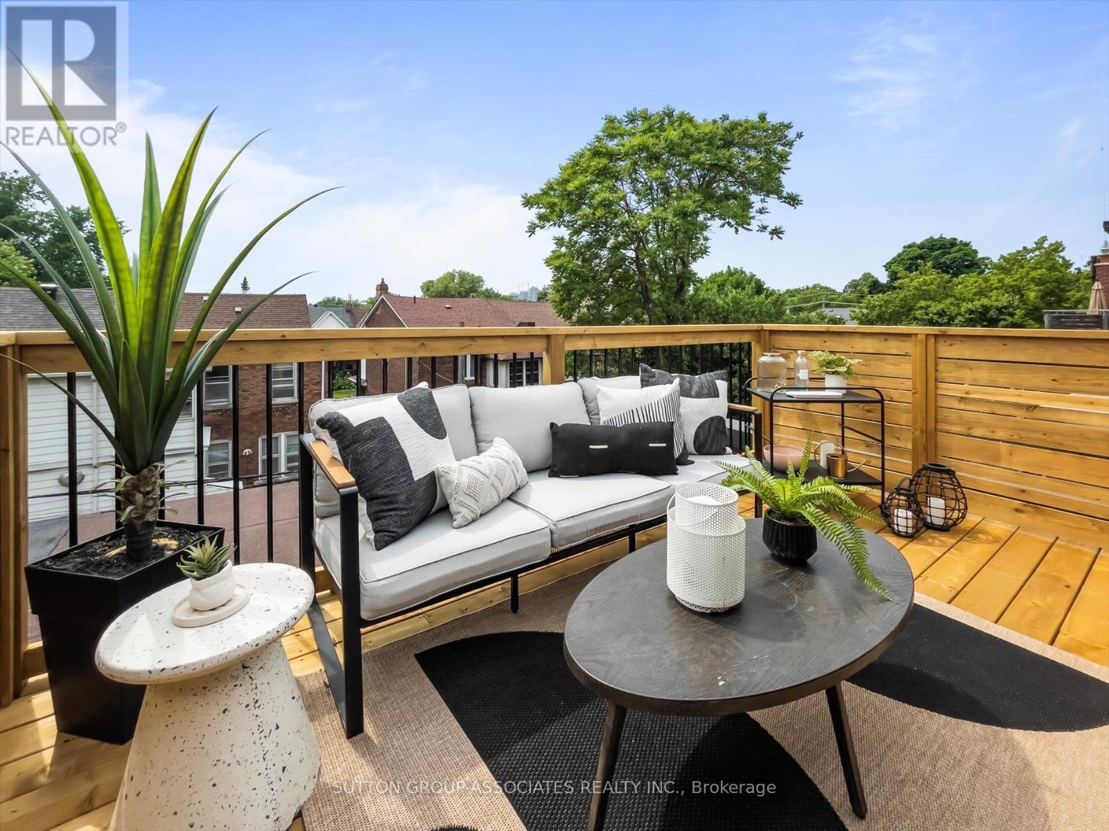 - Upper - 794 Shaw Street, Toronto, Ontario  M6G 3M1 - Photo 18 - W12428974