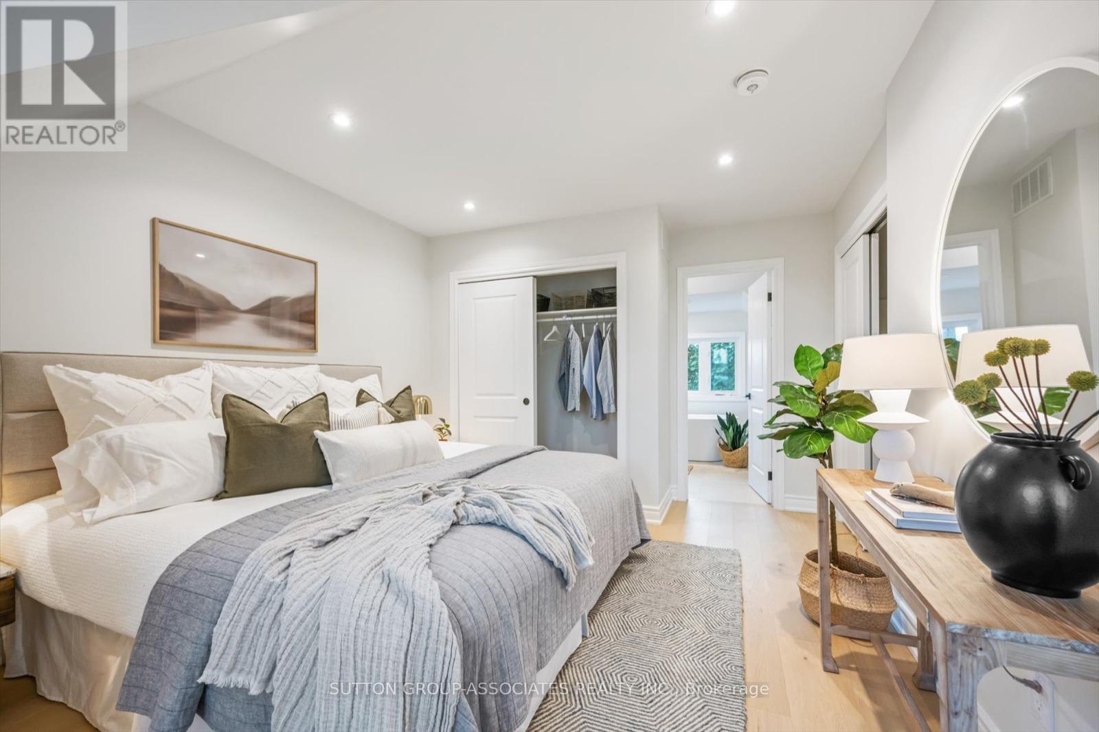 - Upper - 794 Shaw Street, Toronto, Ontario  M6G 3M1 - Photo 21 - W12428974
