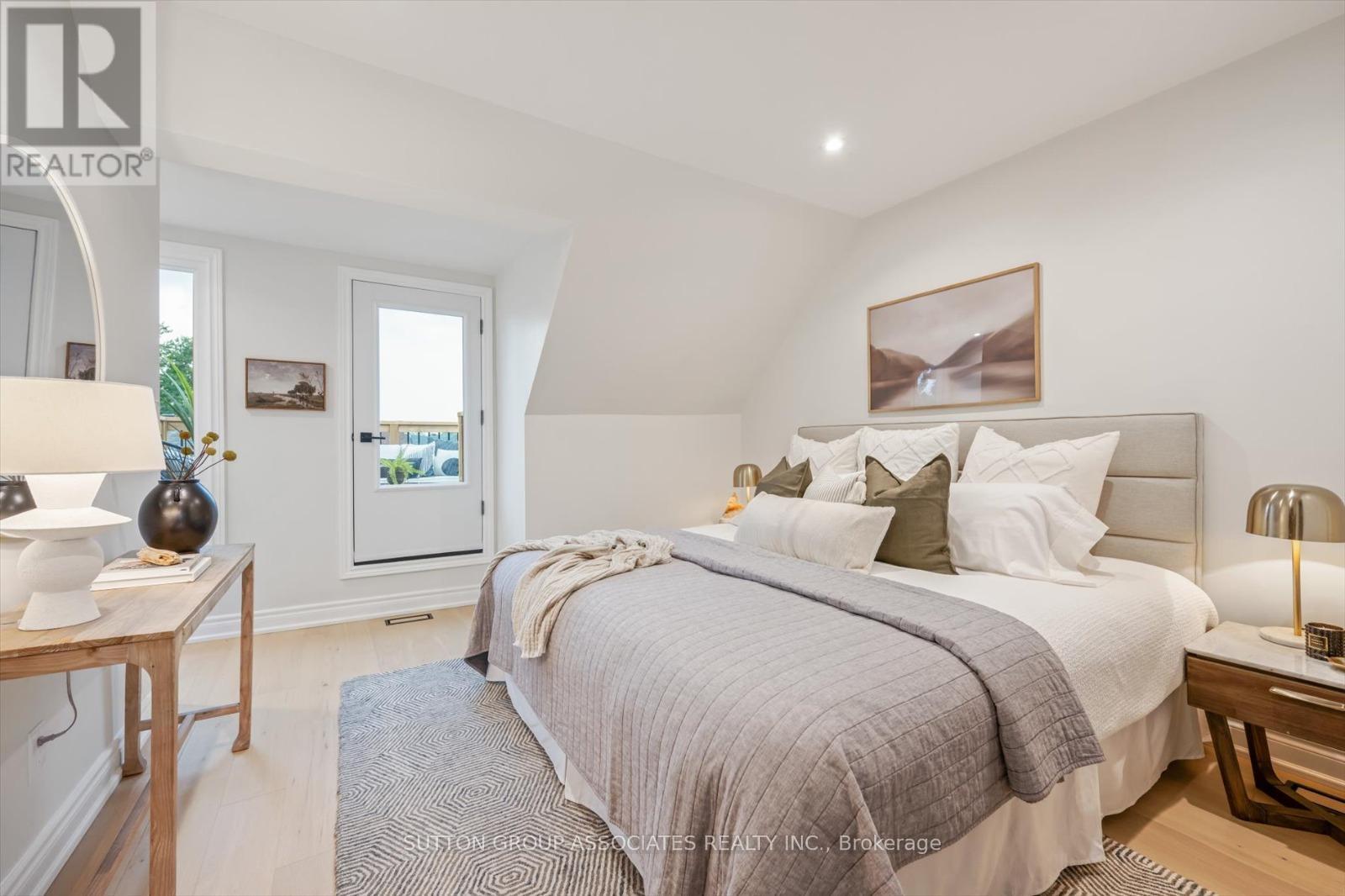 - Upper - 794 Shaw Street, Toronto, Ontario  M6G 3M1 - Photo 22 - W12428974