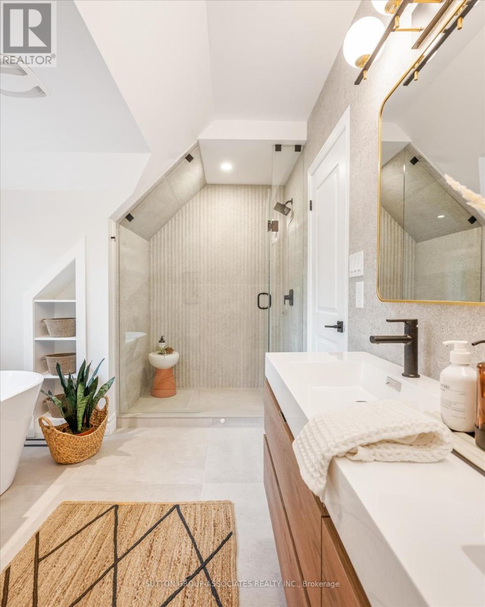 - Upper - 794 Shaw Street, Toronto, Ontario  M6G 3M1 - Photo 25 - W12428974