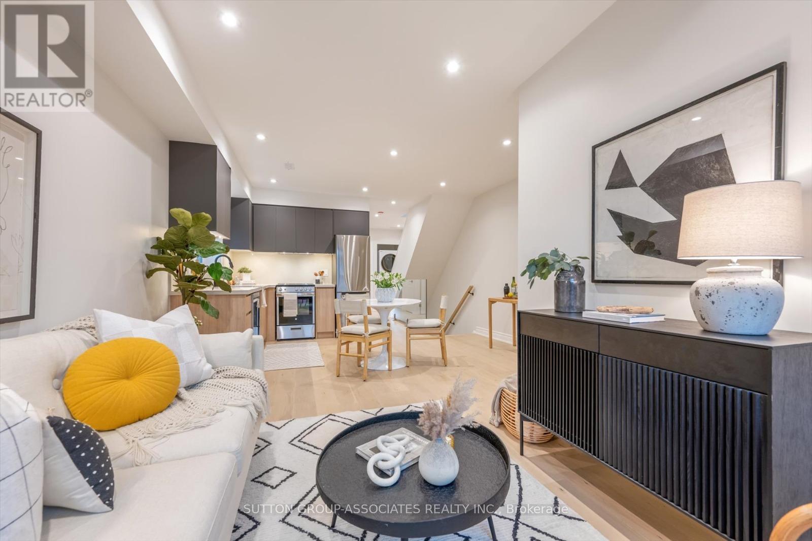 - Upper - 794 Shaw Street, Toronto, Ontario  M6G 3M1 - Photo 6 - W12428974