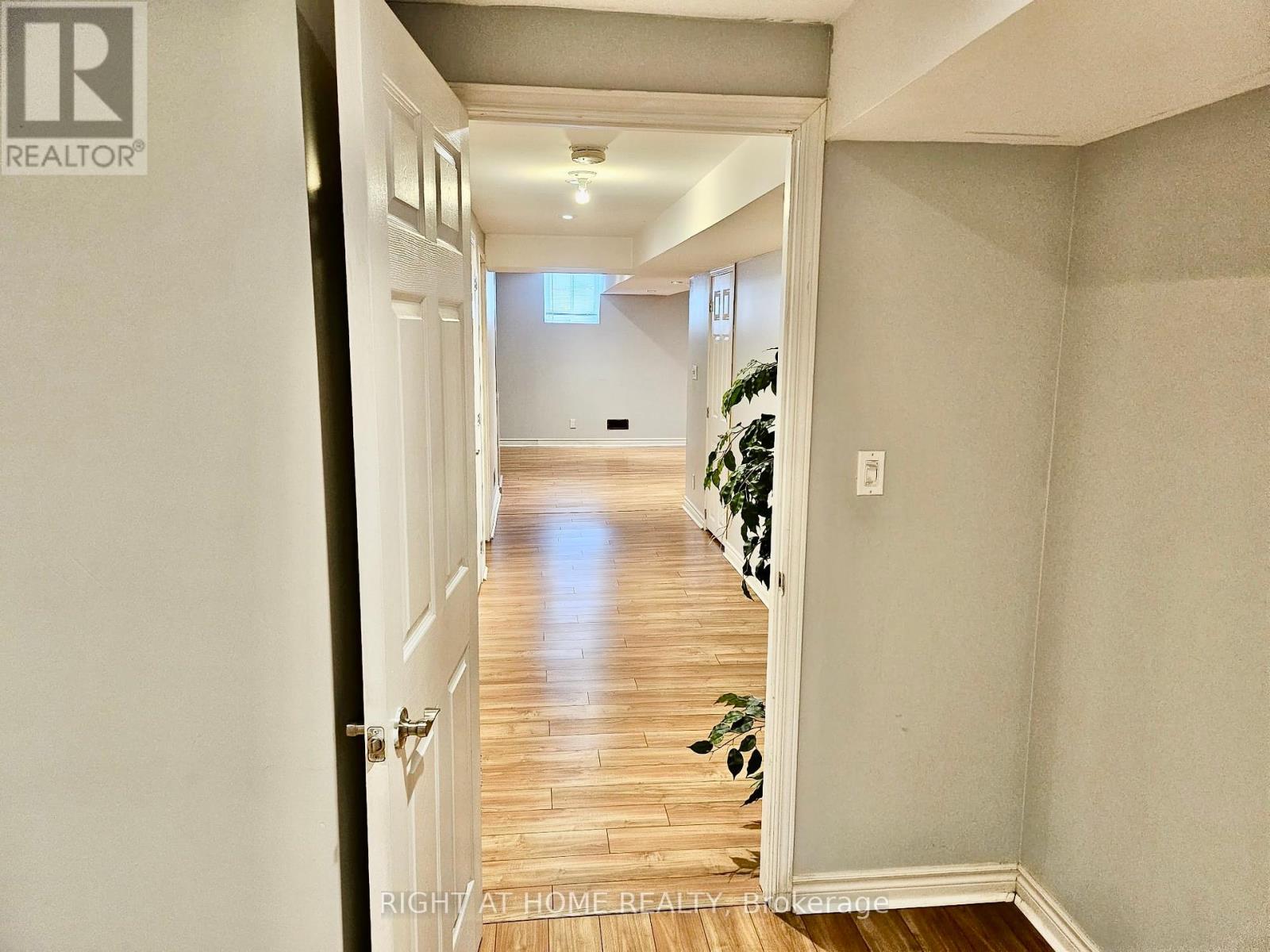 3366 Covent Crescent, Mississauga, Ontario  L5M 7K6 - Photo 13 - W12428977