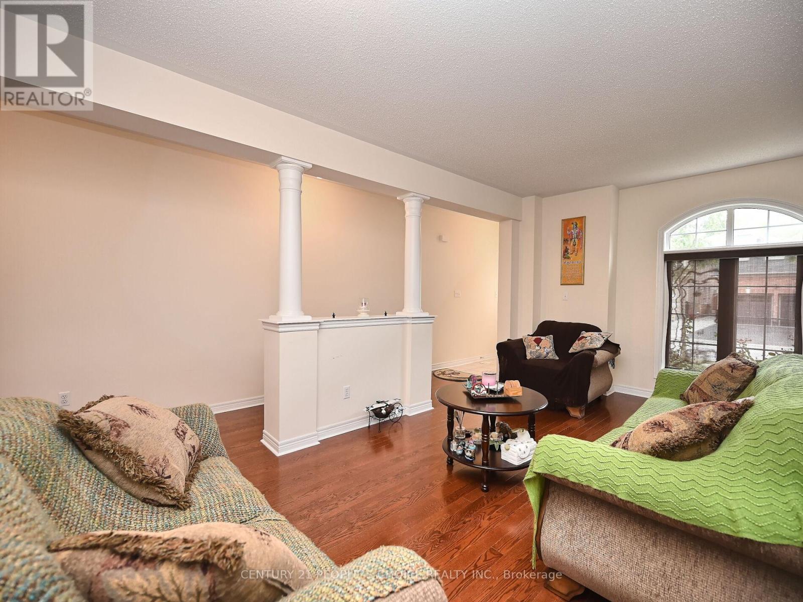 23 Lanebrook Drive, Brampton, Ontario  L6P 2E3 - Photo 10 - W12428988