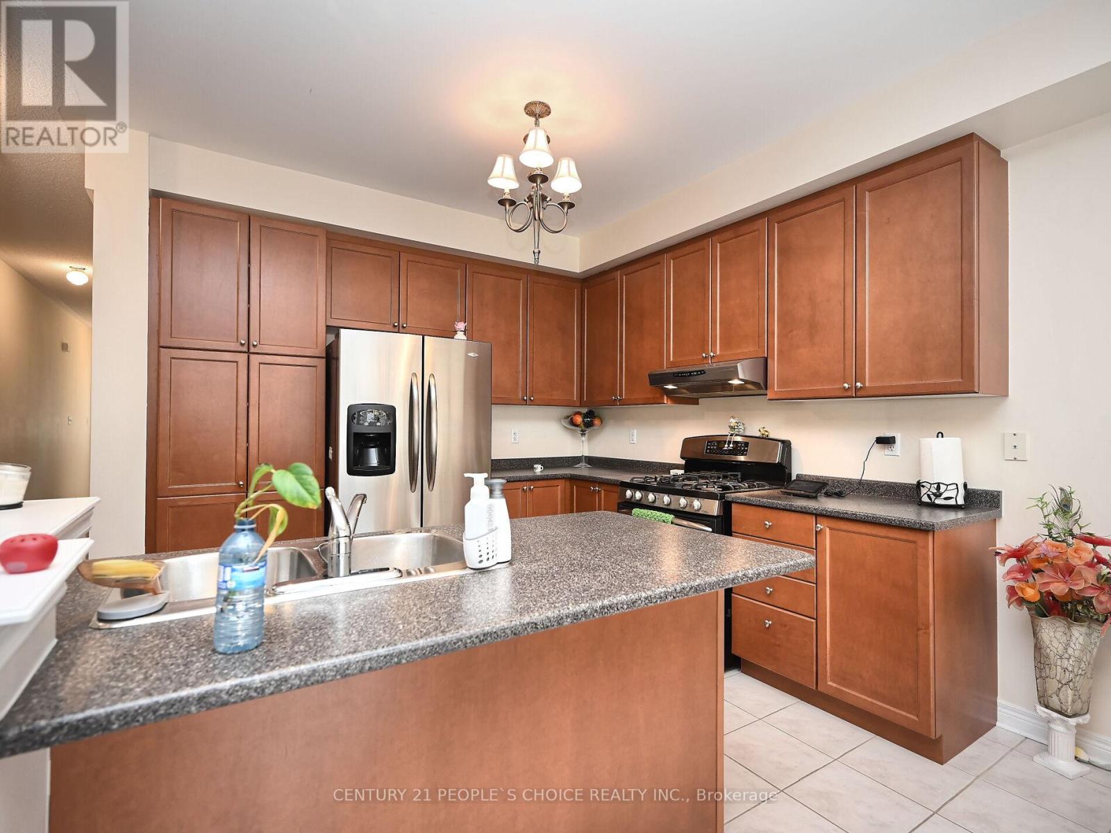 23 Lanebrook Drive, Brampton, Ontario  L6P 2E3 - Photo 13 - W12428988