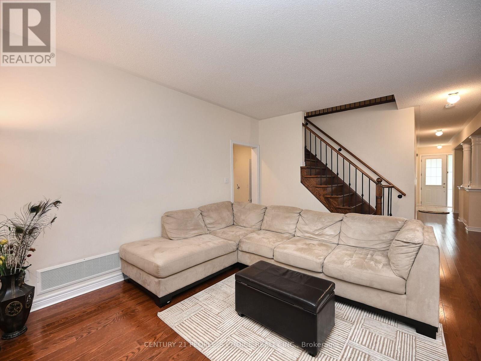 23 Lanebrook Drive, Brampton, Ontario  L6P 2E3 - Photo 19 - W12428988