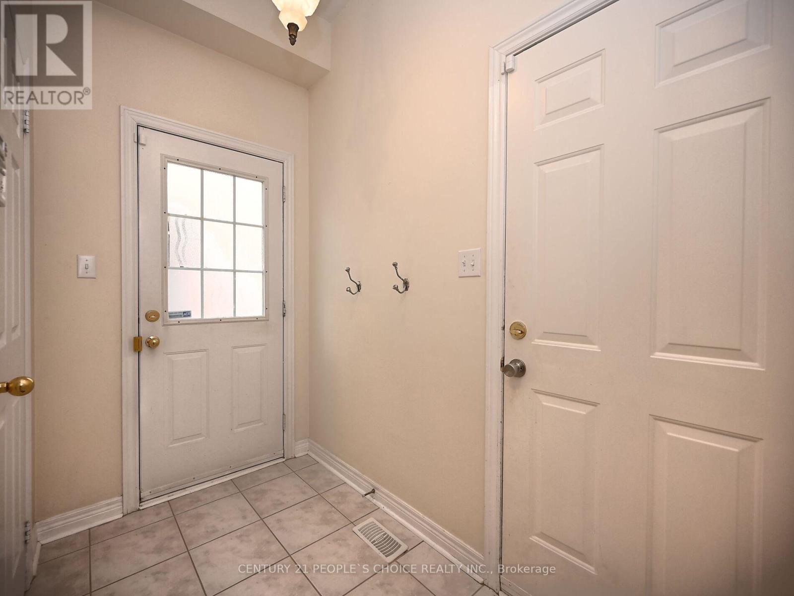 23 Lanebrook Drive, Brampton, Ontario  L6P 2E3 - Photo 22 - W12428988