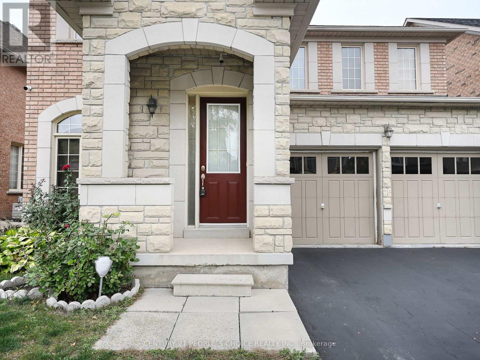 23 Lanebrook Drive, Brampton, Ontario  L6P 2E3 - Photo 4 - W12428988