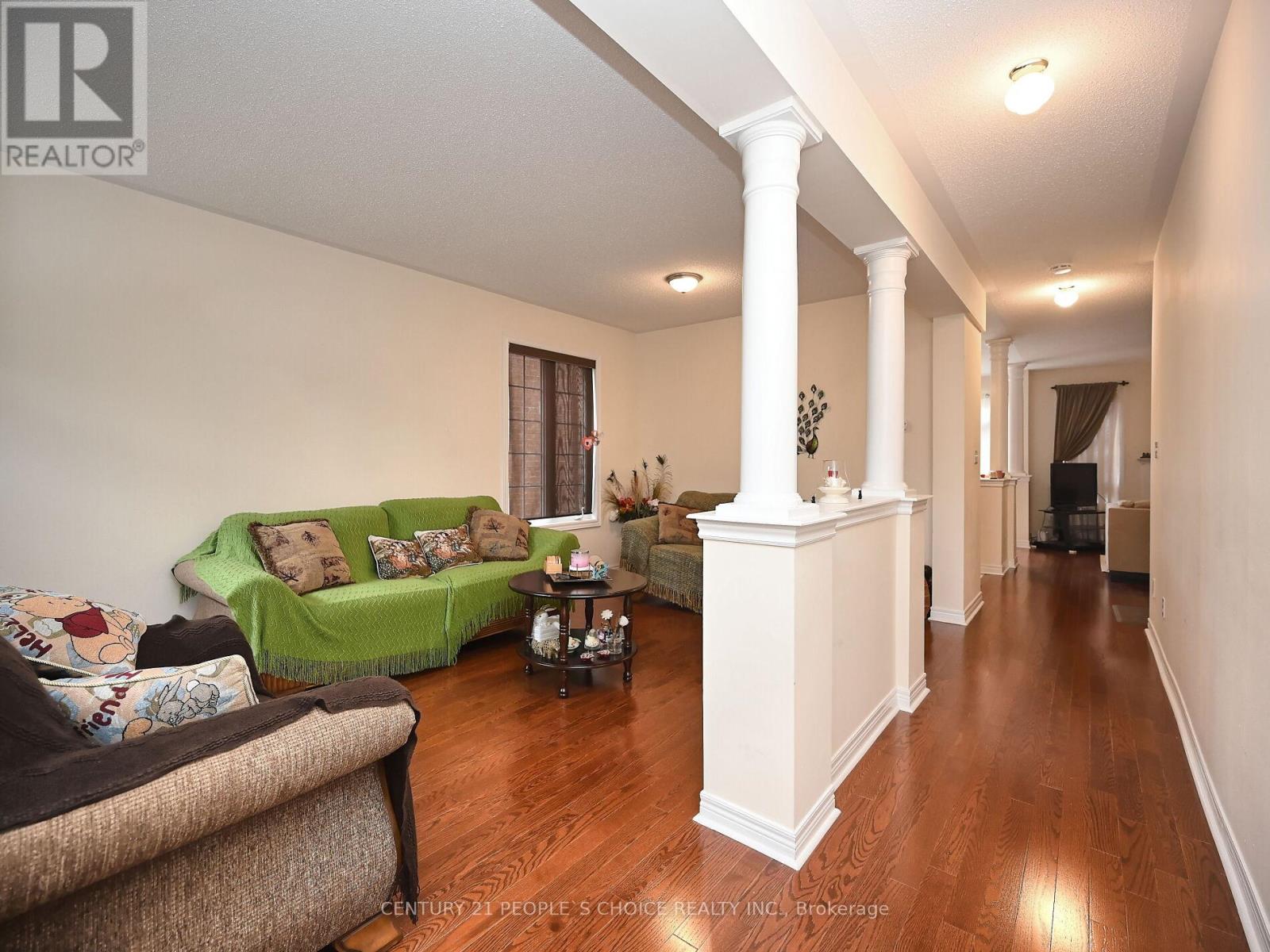 23 Lanebrook Drive, Brampton, Ontario  L6P 2E3 - Photo 8 - W12428988